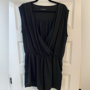 Black Shorts Jumper with pockets